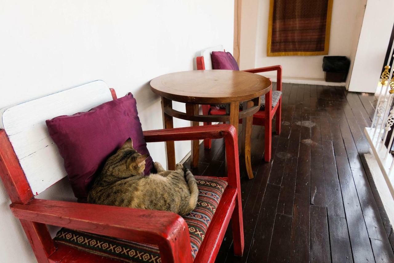 The Travellers Arms Hotel Chiang Mai Exterior photo